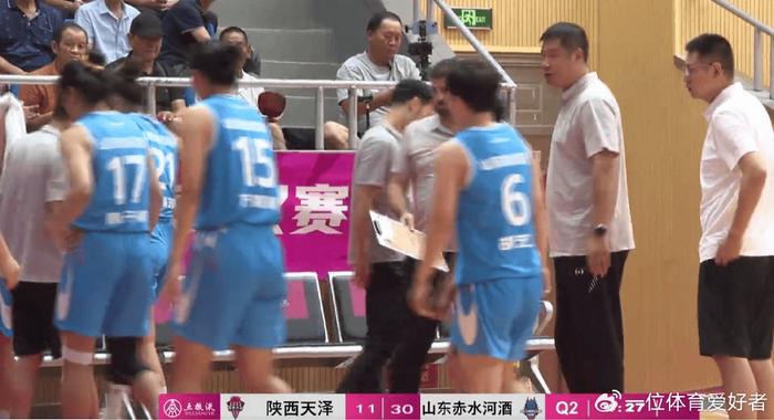 Baccarat-92-34！38岁美女主帅带队狂胜58分！山东42岁少帅首秀大胜39分